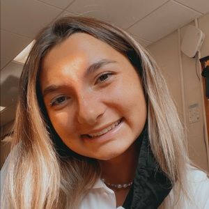 Meet your Posher, Isabelle